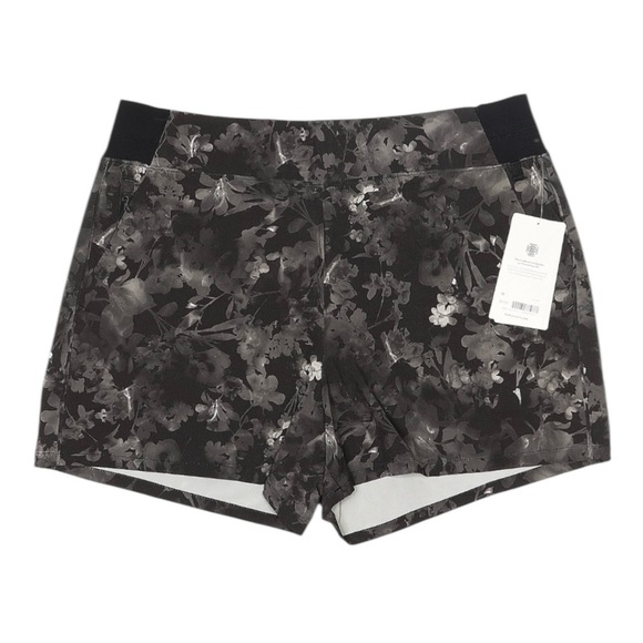 Athleta Activewear Shorts Size 16 NWT Black Floral Brooklyn Slim Semi Fitted - Picture 1 of 10